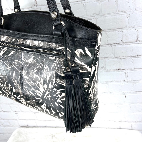 Patricia Nash  Black and White Floral Women's Bag - Picture 7 of 15